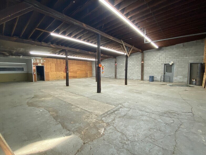 More Photos Of 26 Crescent St, Ware Industrial For Sale