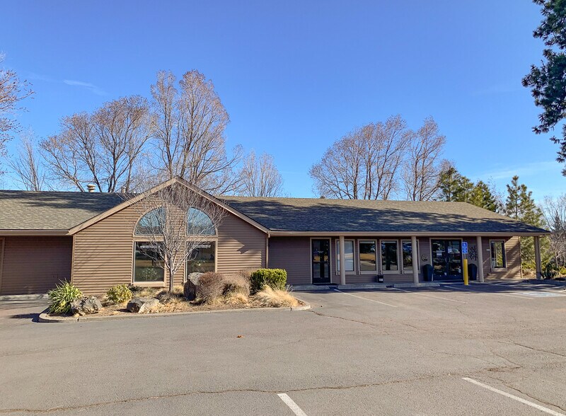 More Photos Of 354 NE Norton Ave, Bend Office For Lease