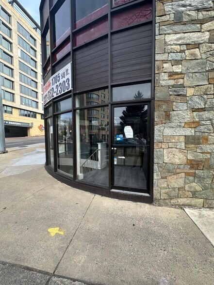 More Photos Of 8227 Woodmont Ave, Bethesda Storefront Retail Office For Lease