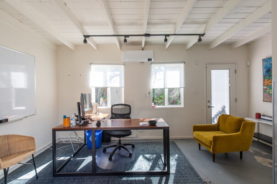 More Photos Of 12906 Venice Blvd, Los Angeles Freestanding For Lease