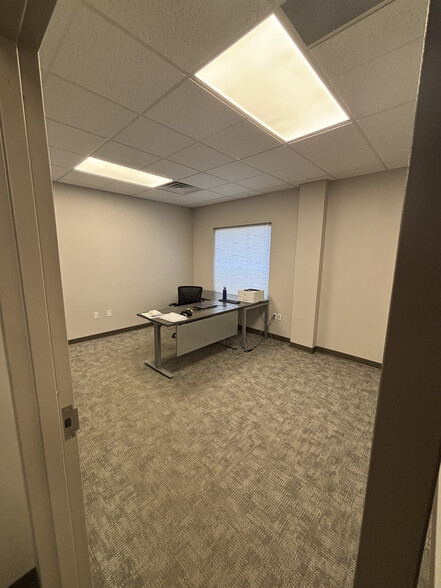 More Photos Of 7775 Gary Watson Pt, Colorado Springs Warehouse For Lease