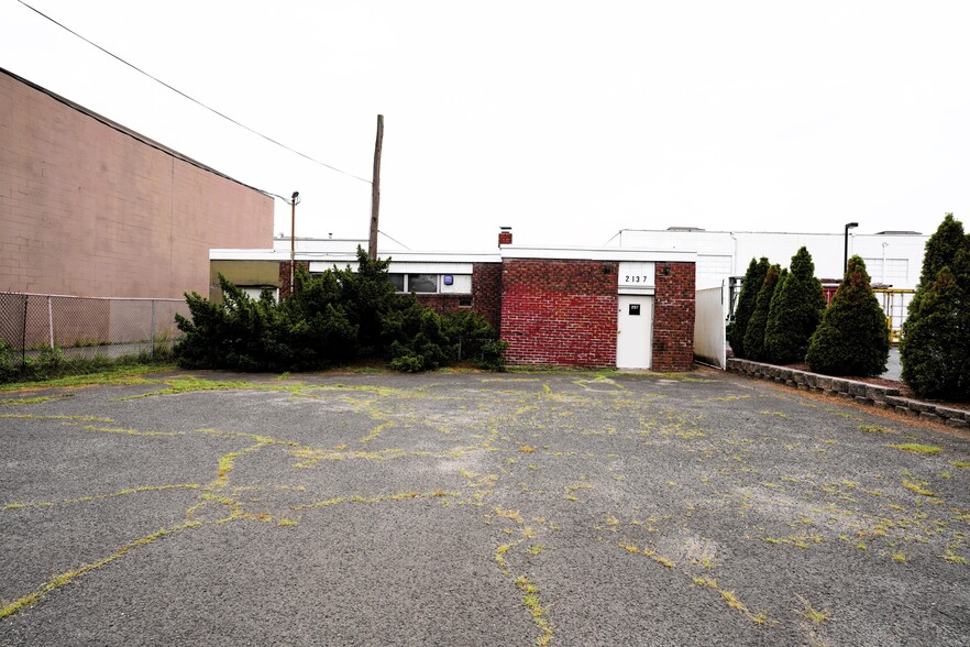 Primary Photo Of 2137 US-1 Hwy, Rahway Freestanding For Sale