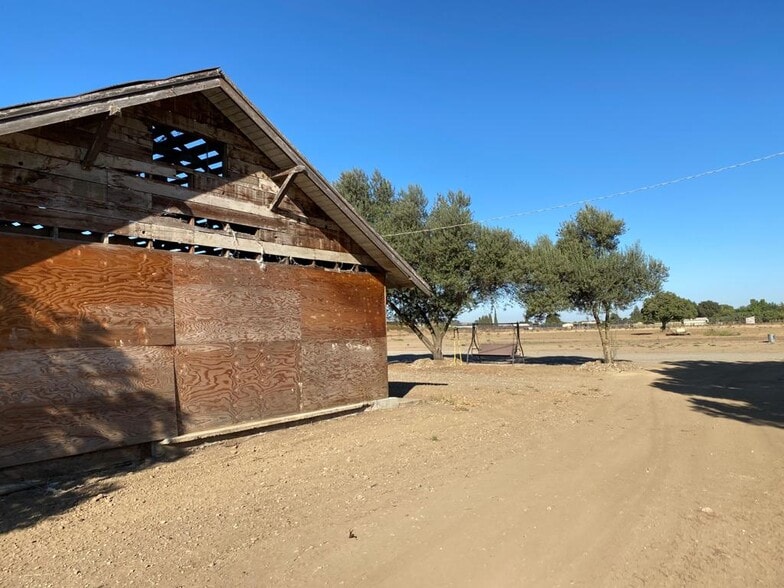 More Photos Of 12305 Sycamore Ave, San Martin Land For Sale