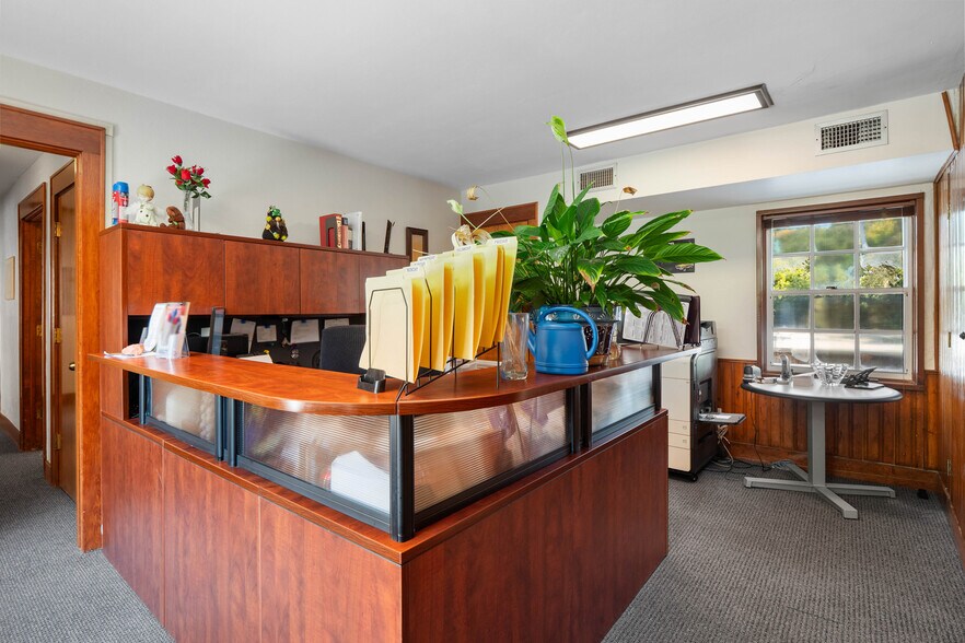 More Photos Of 123 Live Oak Ave, Daytona Beach Office Residential For Sale