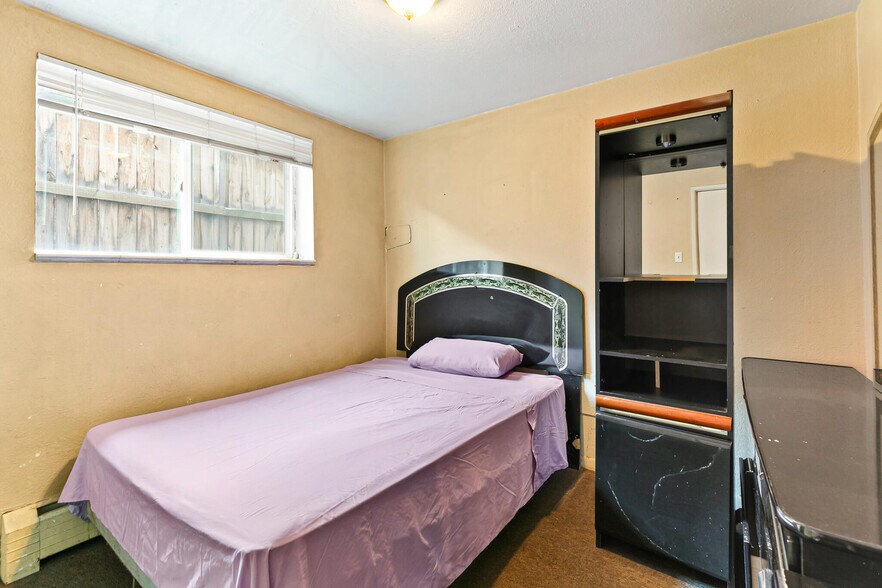 More Photos Of 6981 Ash St, Commerce City Apartments For Sale