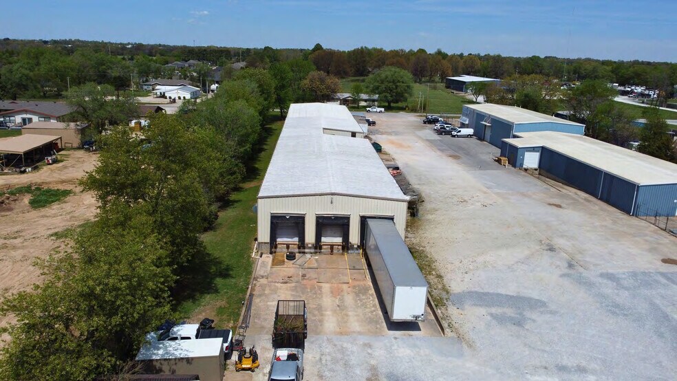 Primary Photo Of 153 W County Line Rd, Springdale Warehouse For Lease