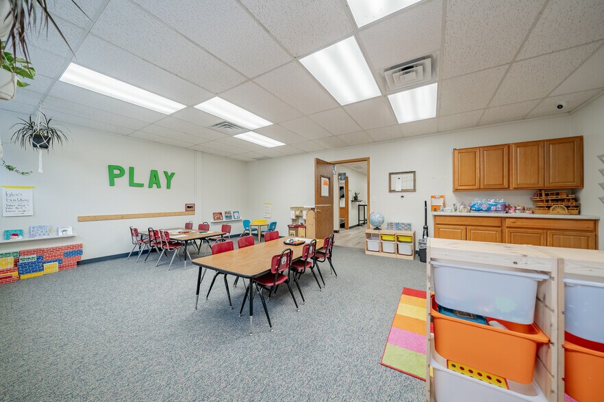 More Photos Of 1331 High Ave, Oshkosh Religious Facility For Sale