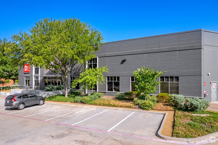 More Photos Of 500 W Bethany Dr, Allen Flex For Lease