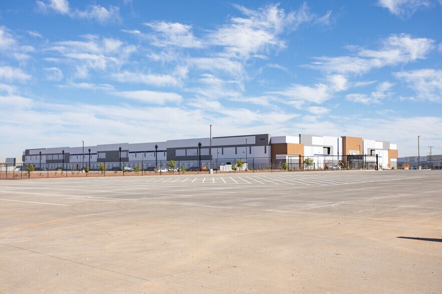 More Photos Of 16395 W Camelback Rd, Goodyear Unknown For Lease