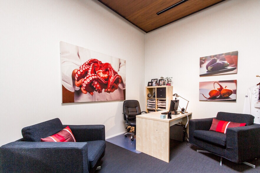 More Photos Of 11705-11707 Pico Blvd, Los Angeles Office For Lease