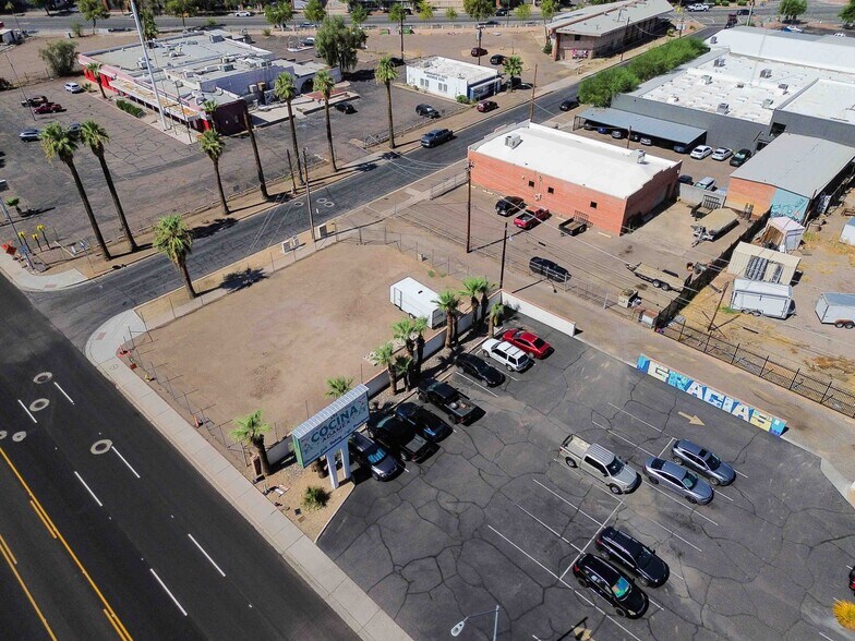 More Photos Of 718 W Polk St, Phoenix Manufacturing For Sale