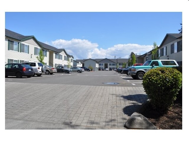 More Photos Of 4821 NE 110th Ave, Vancouver Apartments For Sale