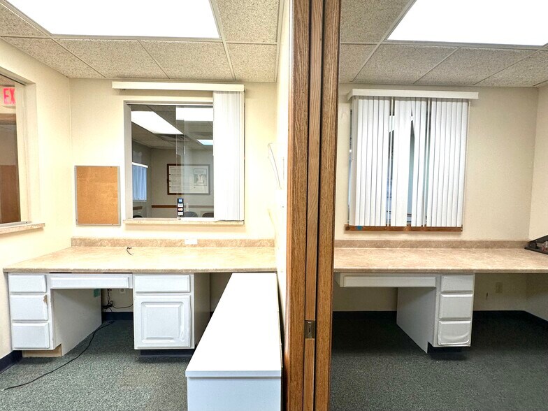 More Photos Of 100-120 E 90th Dr, Merrillville Office For Lease