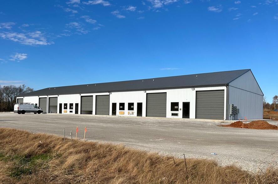 Primary Photo Of 400 Red Squirrel St, Bowling Green Specialty For Sale