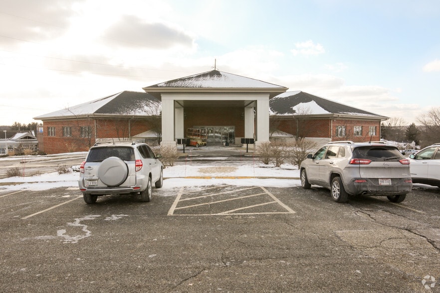 More Photos Of 9150 Market Square Dr, Streetsboro Medical For Lease