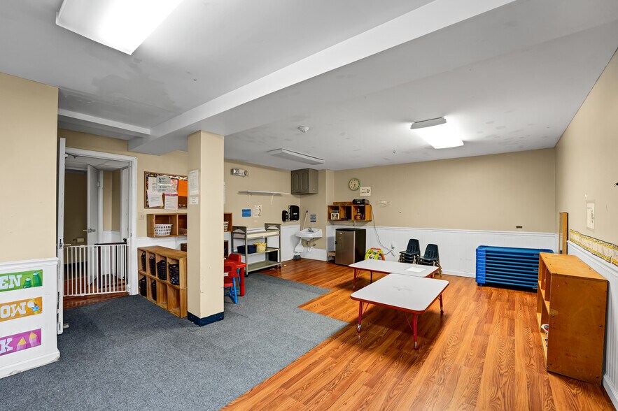 More Photos Of 7828 S Northshore Dr, Knoxville Schools For Sale