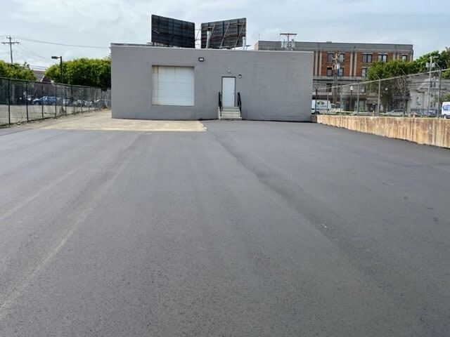 More Photos Of 2291 Fairfield Ave, Bridgeport Warehouse For Lease