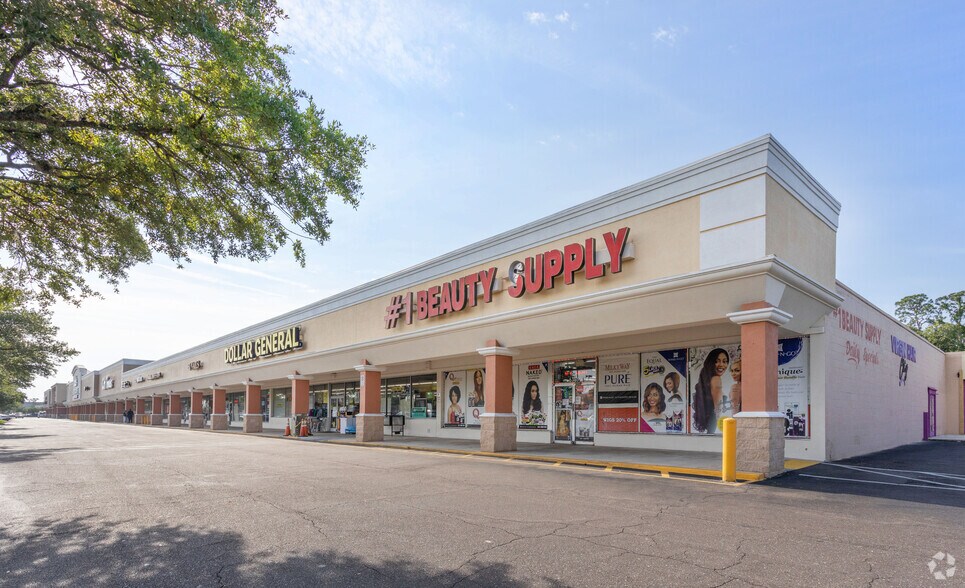 More Photos Of 6260 103rd St, Jacksonville Unknown For Lease