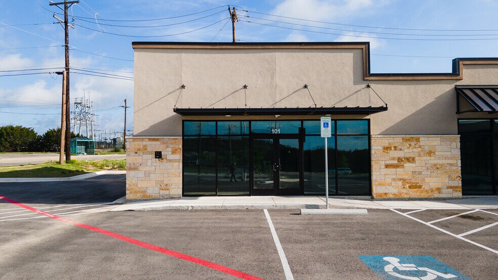 More Photos Of 2315 Indian Trl, Harker Heights Freestanding For Lease