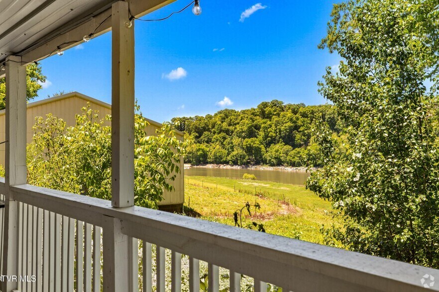 More Photos Of 3415 Tn-66, Rogersville Freestanding For Sale