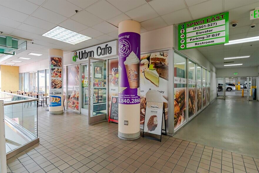 More Photos Of 1015 Crocker St, Los Angeles Storefront For Lease