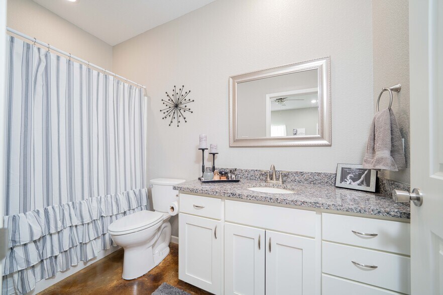 More Photos Of 128 Loye Ln, Hawkins Apartments For Sale