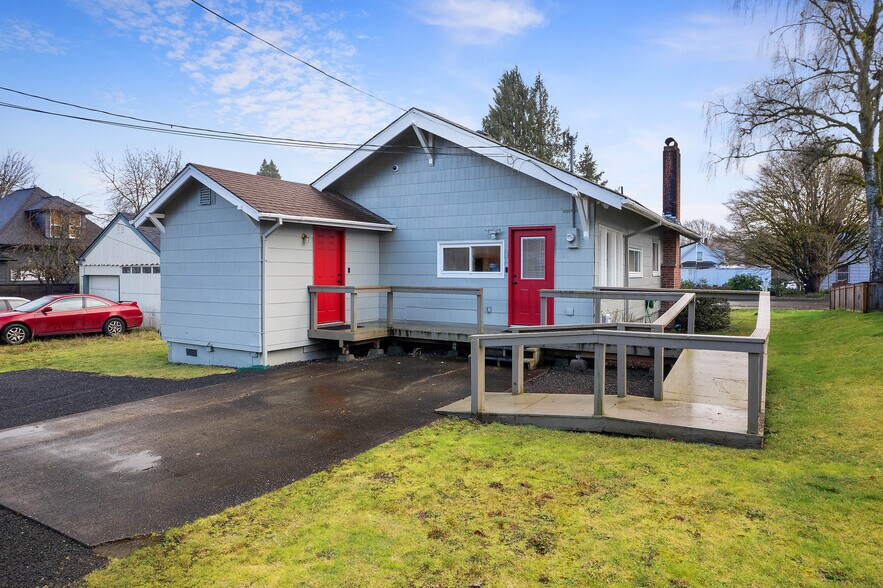 More Photos Of 320 W Alder St, Shelton Office Residential For Sale