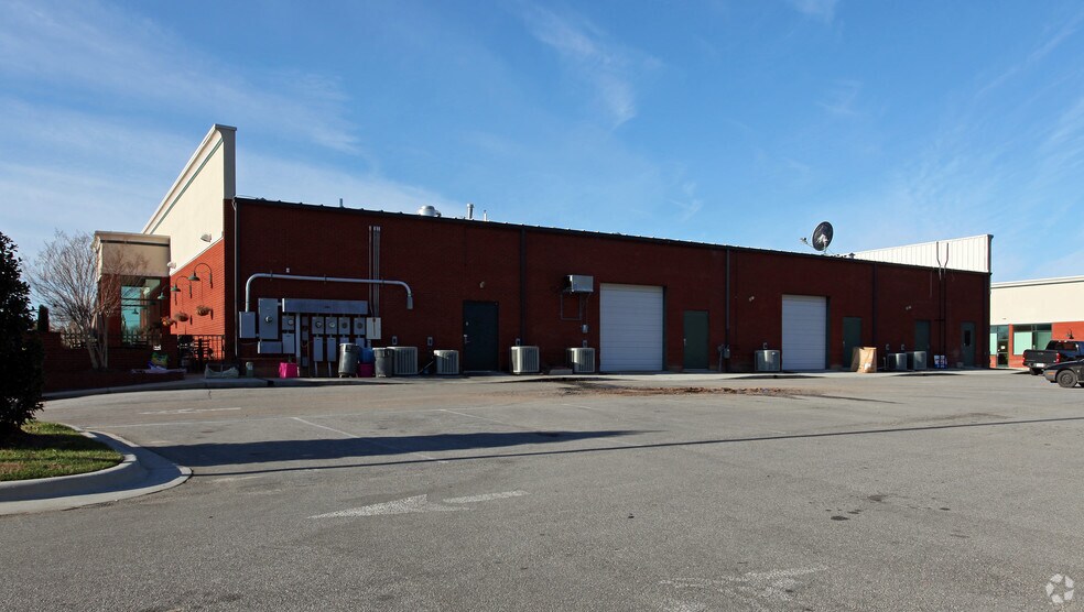 More Photos Of 8970 Us-70 bus Hwy, Clayton Unknown For Lease