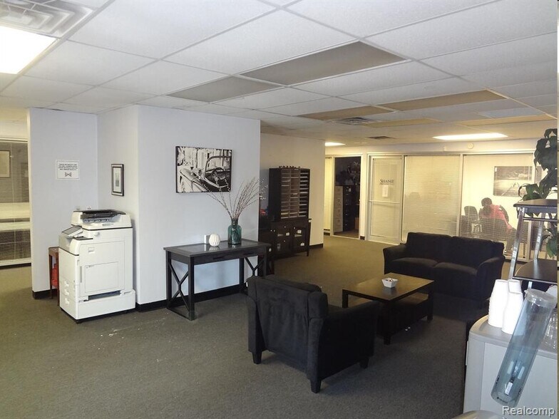 More Photos Of 14541 Mack Ave, Detroit Medical For Sale