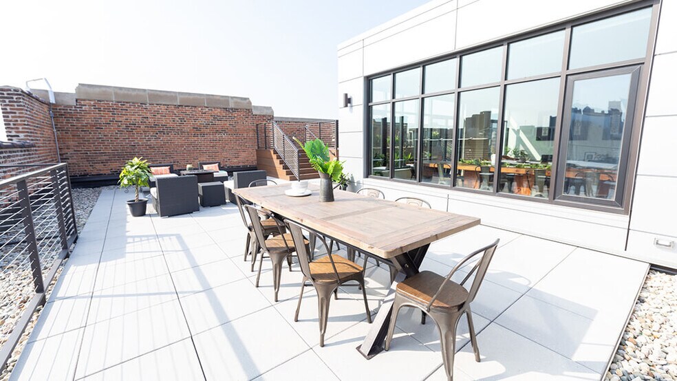 More Photos Of 1700 W Fort St, Detroit Apartments For Lease