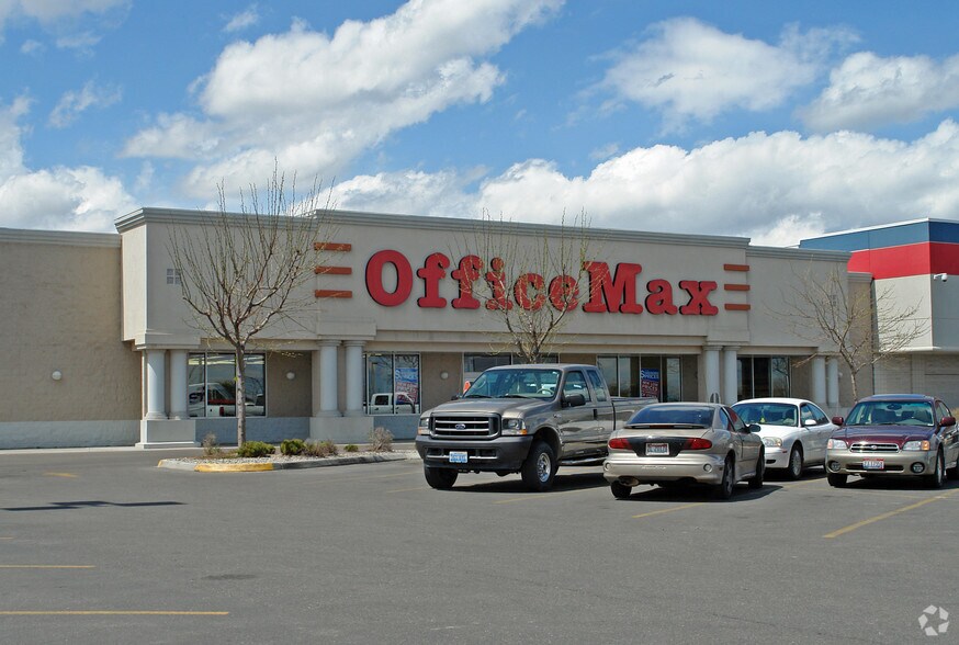 More Photos Of Blue Lakes Blvd N @ Blue Lakes Blvd & Cheney Dr, Twin Falls Unknown For Lease