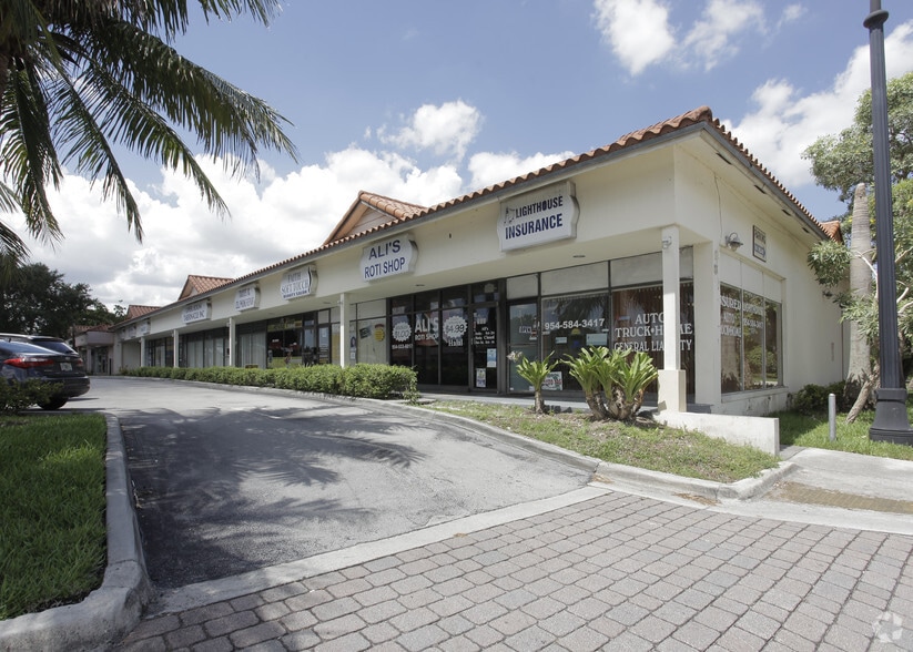 More Photos Of 301-319 S State Road 7, Plantation General Retail For Lease