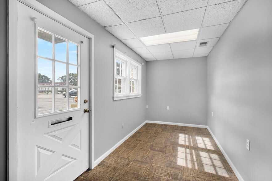 More Photos Of 1315 Harding Hwy, Richland Office Residential For Sale