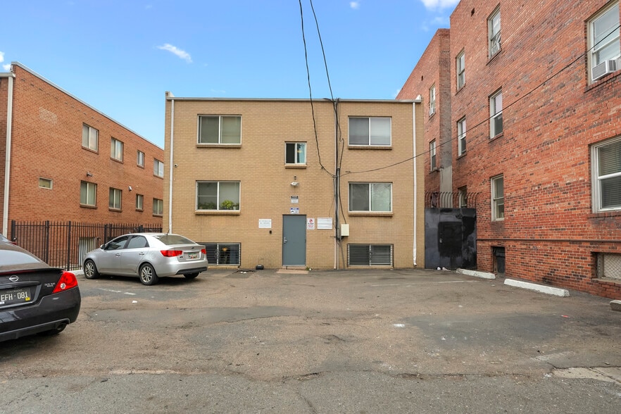 More Photos Of 1415 Pearl St, Denver Apartments For Sale