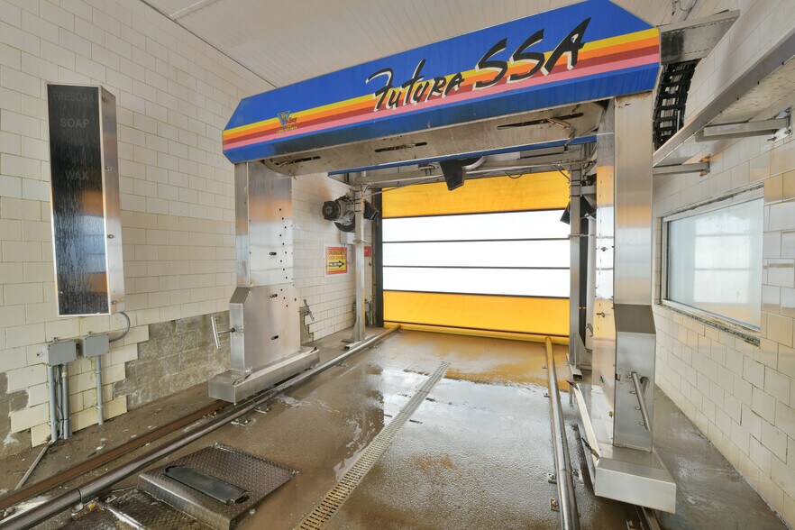 More Photos Of 2455 Maysville Pike, Zanesville Carwash For Sale
