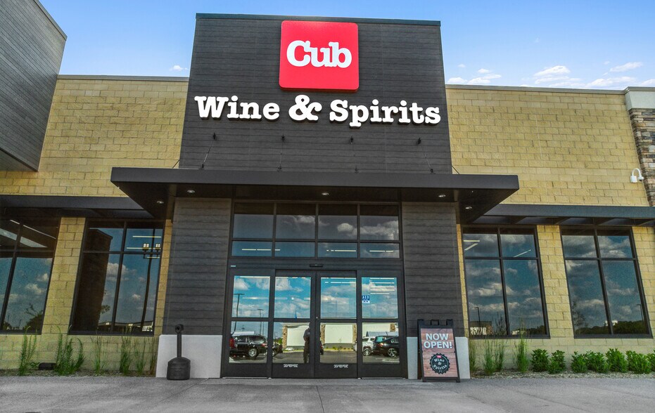 More Photos Of 1750-1800 County Road 42 W, Burnsville General Retail For Lease