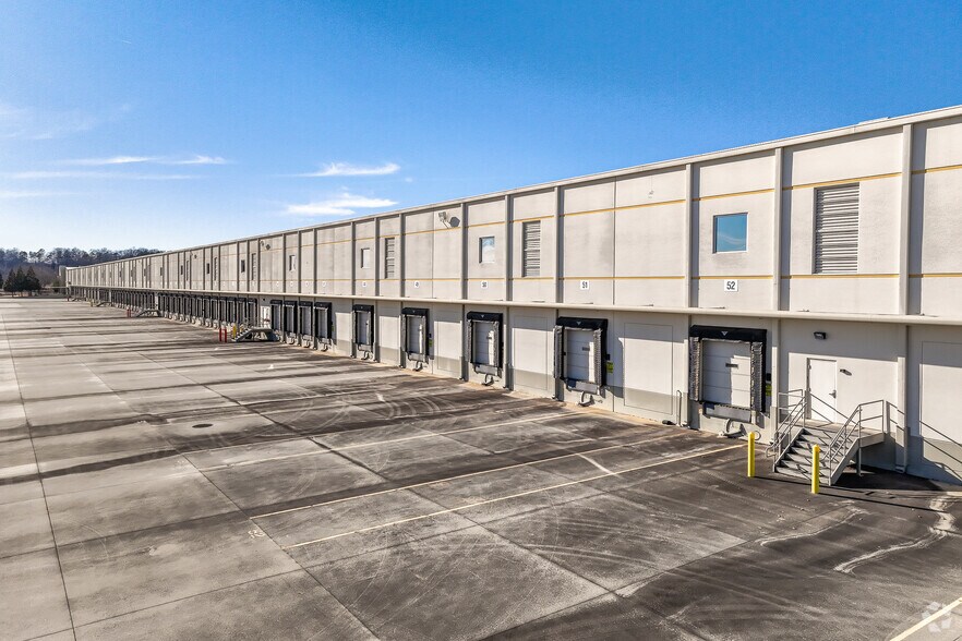 More Photos Of 580 Raco Pky, Pendergrass Industrial For Sale