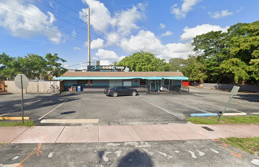 More Photos Of 601 NW 22nd Rd, Fort Lauderdale Restaurant For Sale