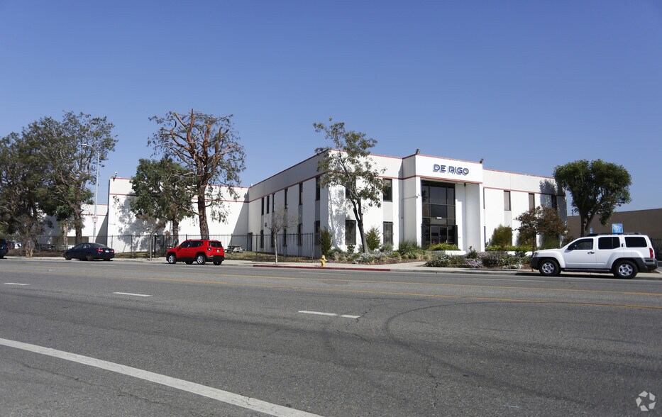 More Photos Of 10941 La Tuna Cyn, Sun Valley Warehouse For Sale