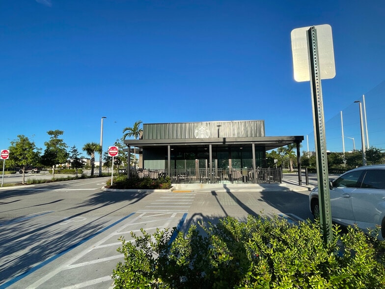 More Photos Of 1780 NW 117th Pl, Miami Freestanding For Sale