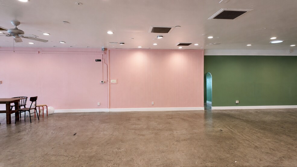 More Photos Of 529-531 4th St, Santa Rosa Storefront For Lease