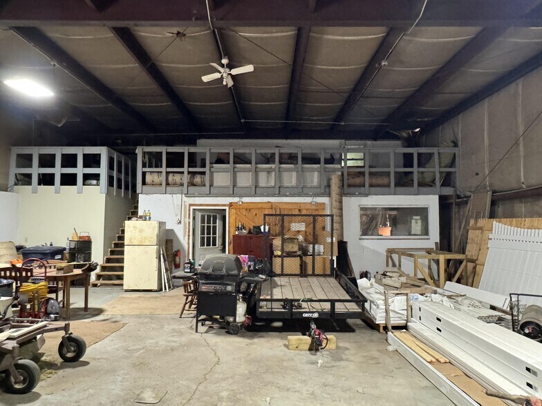 More Photos Of 2200 State Route 14, Geneva Warehouse For Lease
