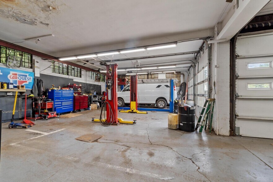 More Photos Of 93 Hamilton St, Southbridge Service Station For Sale