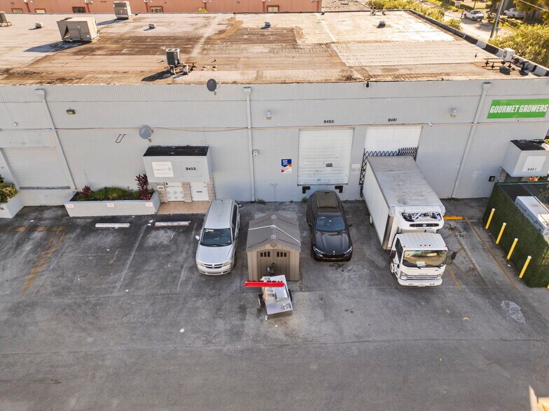 More Photos Of 8449-8459 NW 66th St, Miami Warehouse For Lease