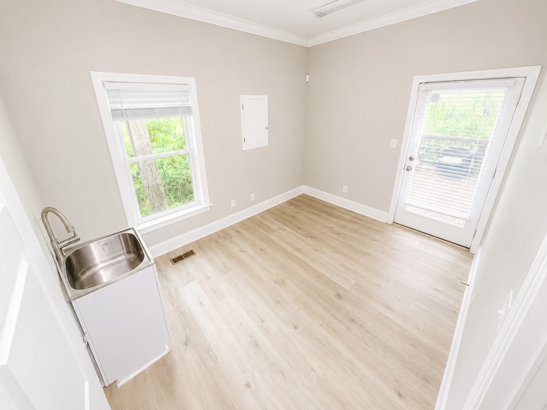 More Photos Of 3747-3749 Benson Dr, Raleigh Office Residential For Lease