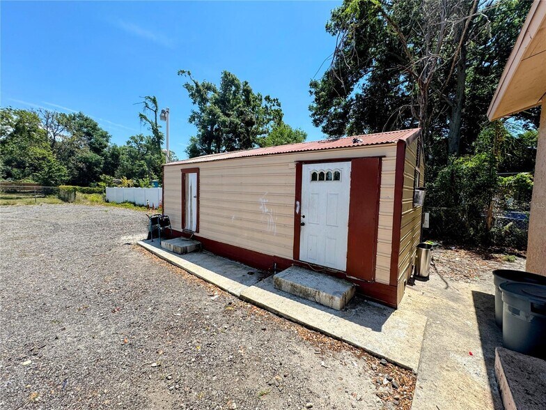 More Photos Of 3201 E Genessee St, Tampa Religious Facility For Sale