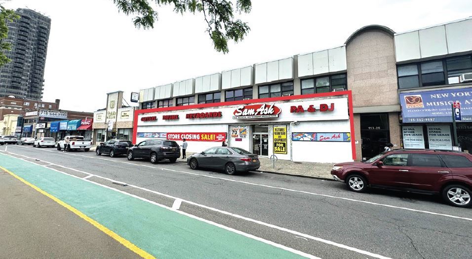 Primary Photo Of 11325-113-29 Queens Blvd, Flushing General Retail For Lease