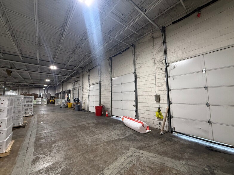 More Photos Of 510 Station Ave, Bensalem Warehouse For Lease