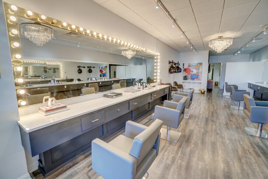 More Photos Of 3 E Palisade Ave, Englewood General Retail For Lease