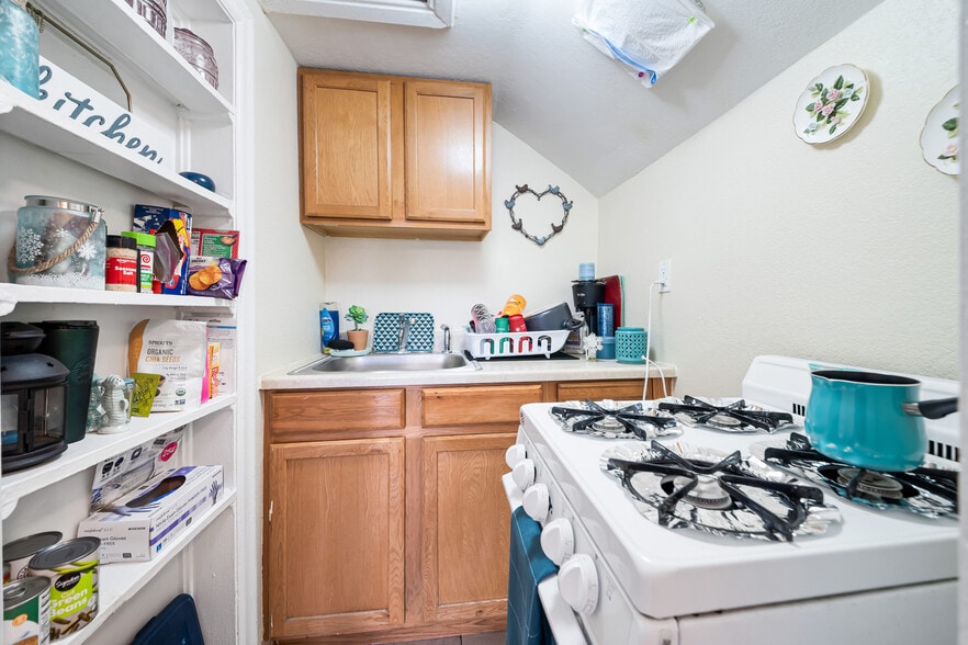 More Photos Of 1532-1536 N York St, Denver Apartments For Sale